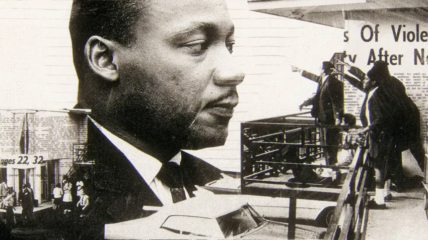 Fotografía en blanco y negro de Martin Luther King Jr. junto a Bayard Rustin y A. Philip Randolph durante una reunión del movimiento por los derechos civiles.